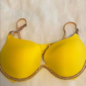Fun Victoria’s Secret Very Sexy push up bra
